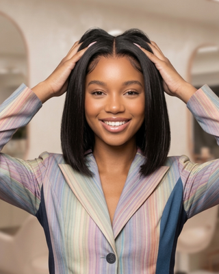 Nova Sleek Bob™ – 10″ 4×4 Lace Closure Wig