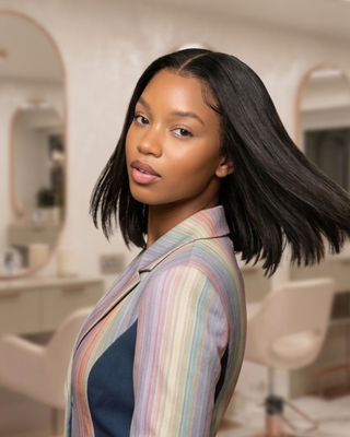 Nova Sleek Bob™ – 10″ 4×4 Lace Closure Wig